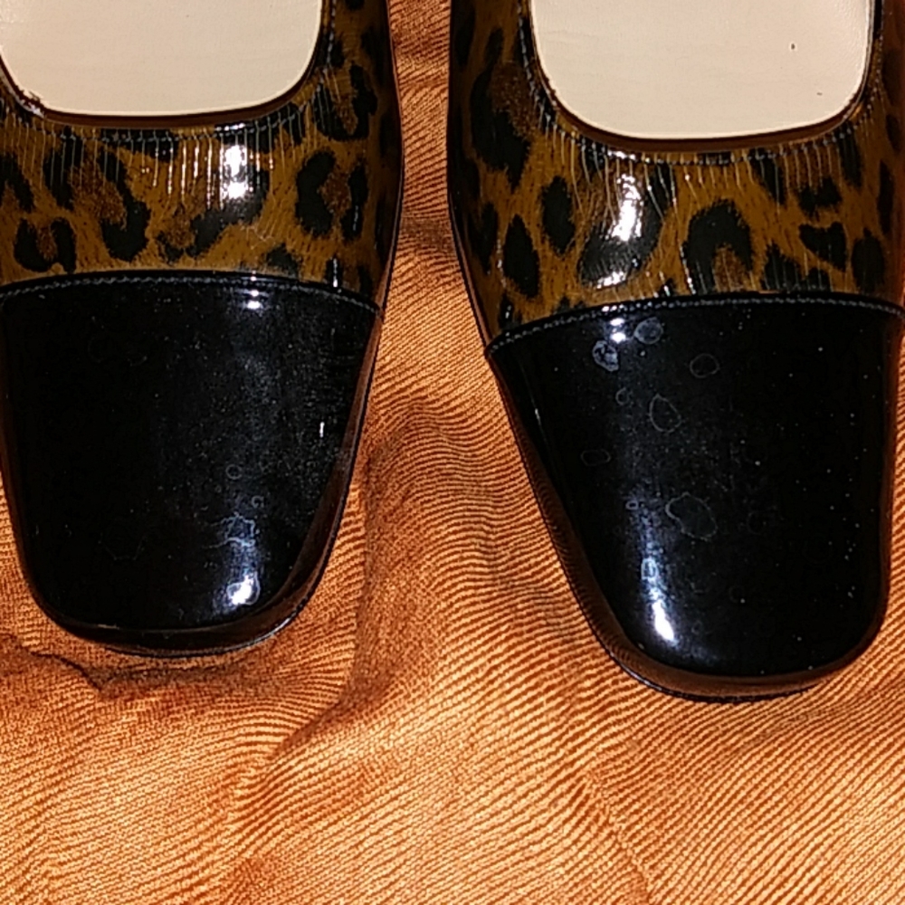 Shoes - Picture 4 of 4